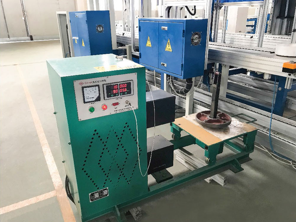 HC-07C端蓋熱裝機